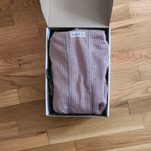 BabyBjorn Mini Carrier Mesh In Dusty Pink